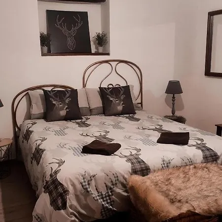 Il Nido Di Lele E Schina Nyaraló